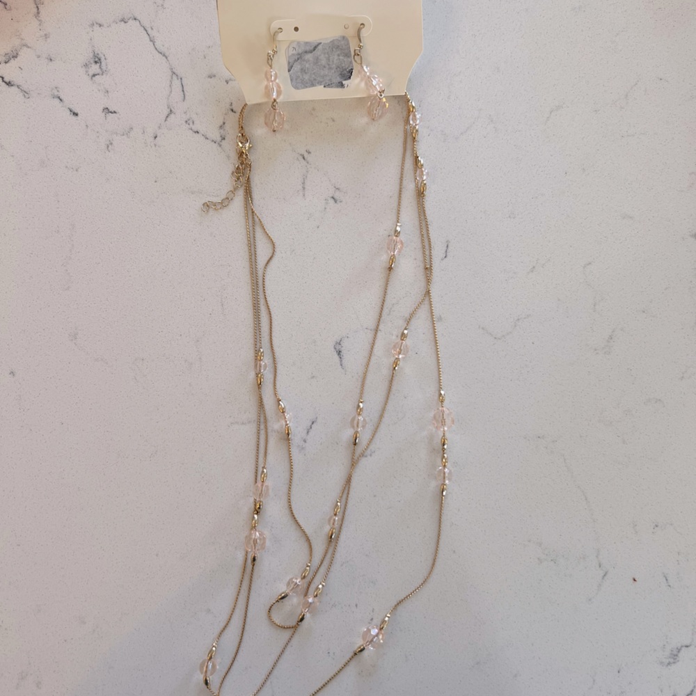 Tiered necklace and earring set